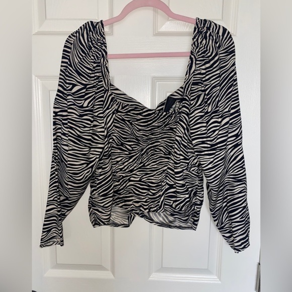 H&M Puff Sleeve Zebra Print Blouse - Picture 5 of 6